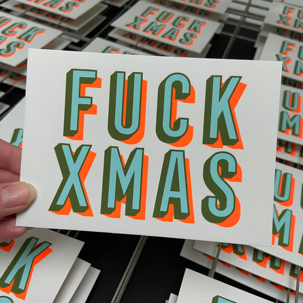 FUCK_XMAS_mintgroen_fluororanje Gezeefdrukte kerstkaart FUCK XMAS