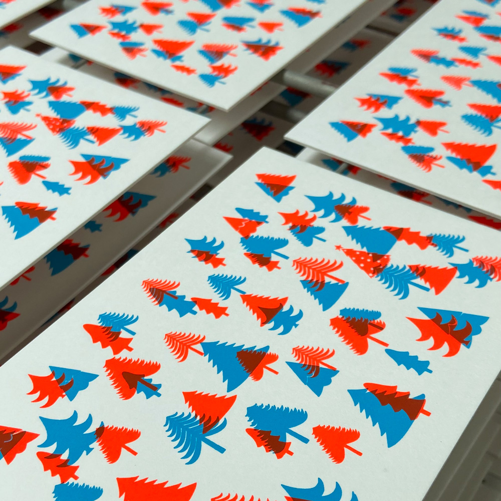 Gezeefdrukte kerstkaart ZOEK DE KERSTBOOM