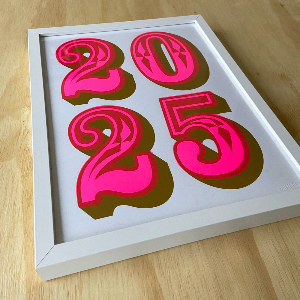 Zeefdruk 2025 - goud/roze - 30 x 40 cm